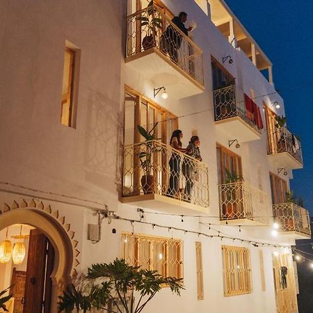 Blue Waves Boutique Hostel Tamraght ภายนอก รูปภาพ