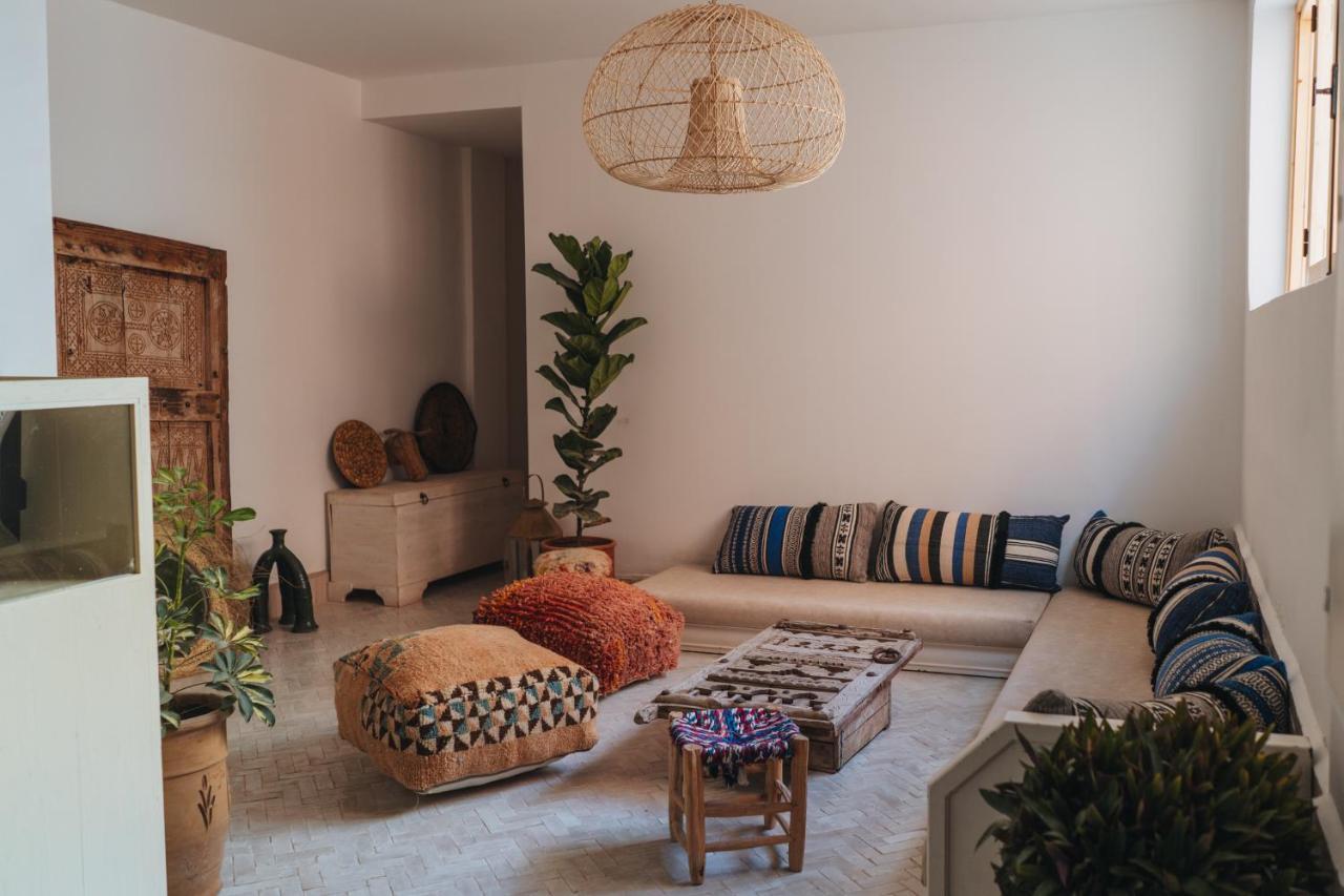 Blue Waves Boutique Hostel Tamraght ภายนอก รูปภาพ