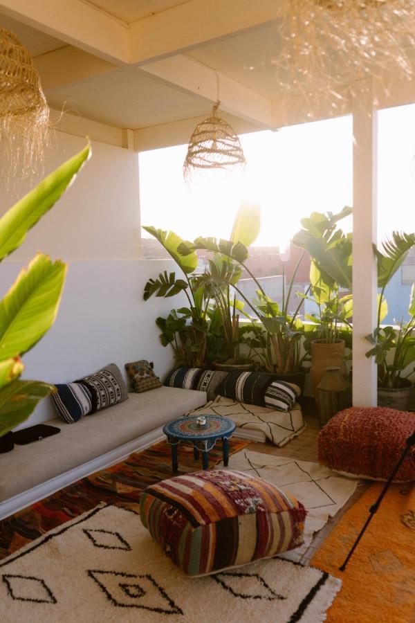 Blue Waves Boutique Hostel Tamraght ภายนอก รูปภาพ