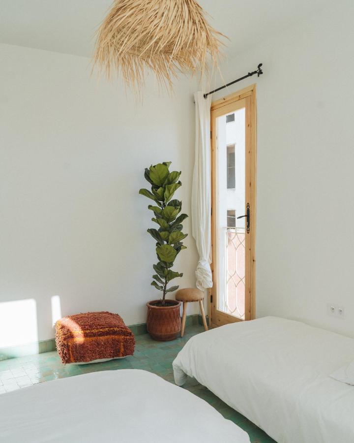 Blue Waves Boutique Hostel Tamraght ภายนอก รูปภาพ