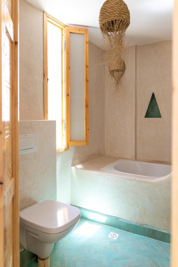 Blue Waves Boutique Hostel Tamraght ภายนอก รูปภาพ