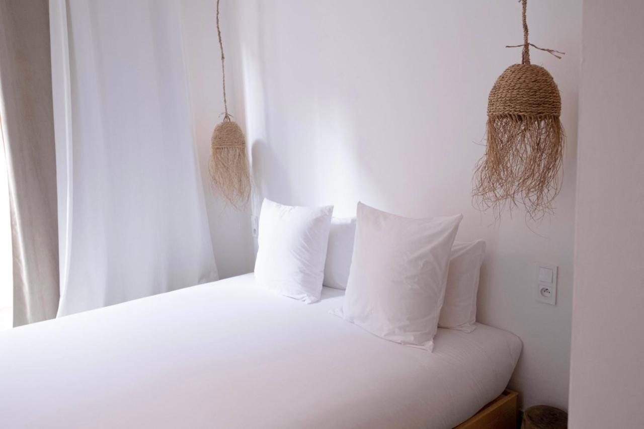 Blue Waves Boutique Hostel Tamraght ภายนอก รูปภาพ