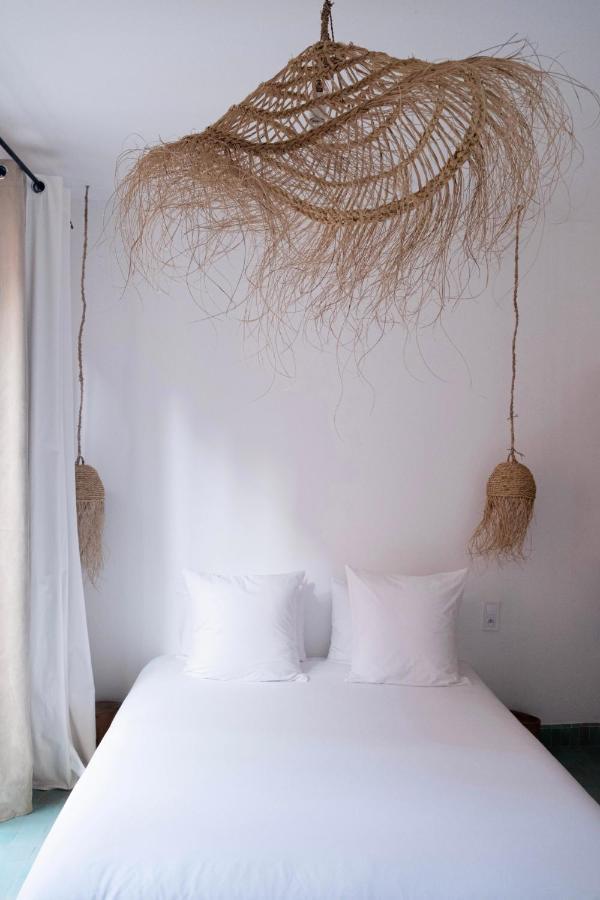Blue Waves Boutique Hostel Tamraght ภายนอก รูปภาพ